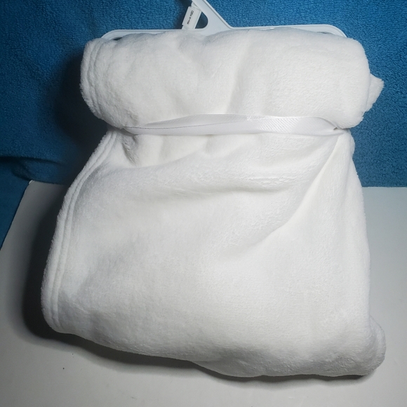 Brand New Starting Out Baby Blanket with Elephant - Picture 2 of 8